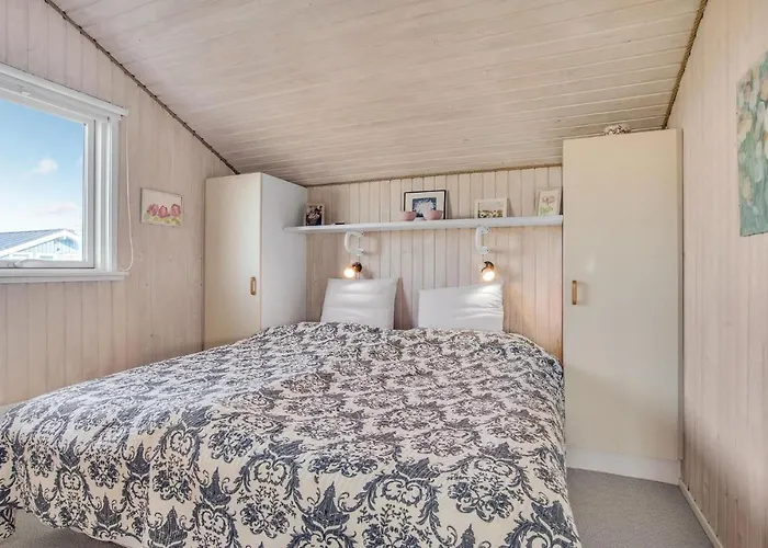 2 Bedroom In הייורינג
