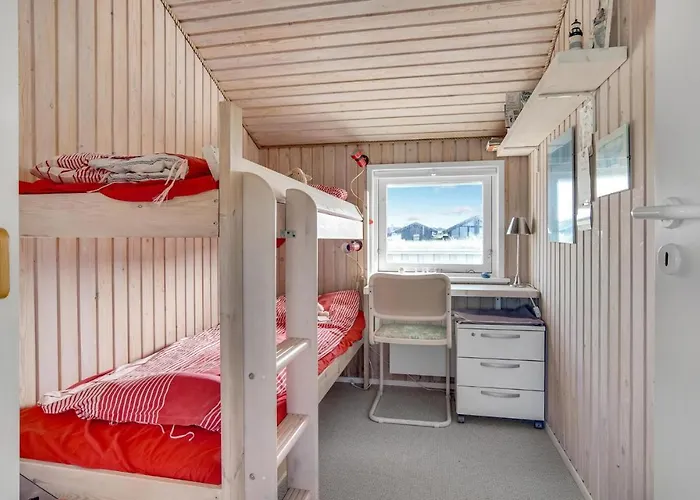 2 Bedroom In Casa vacanze *